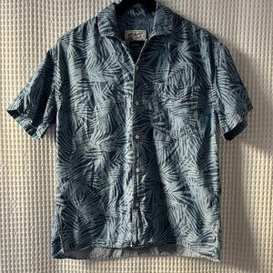 American Eagle blue Hawaiian print shirt, men's small